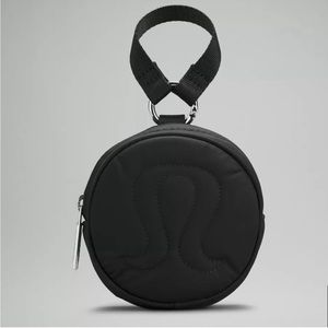 LULULEMON LOGO POUCH